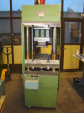 hydraulic 4 pillar press "Nigg" [1]