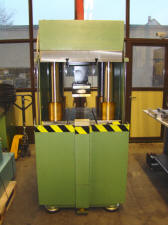 hydraulic 4 pillar press "Nigg" [2]