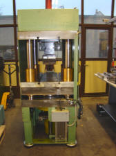 hydraulic 4 pillar press "Nigg" [2]